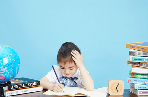 張家口新世紀職業學校每年都有補助是真的嗎？學校的幼師專業怎么樣？